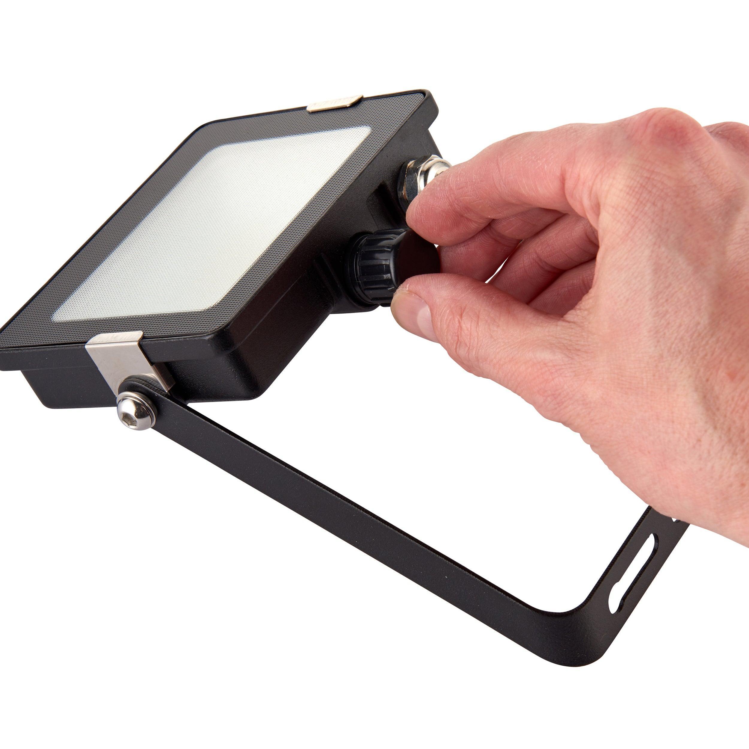 salde photocell sensor ip65 by saxby lighting, close up image 208