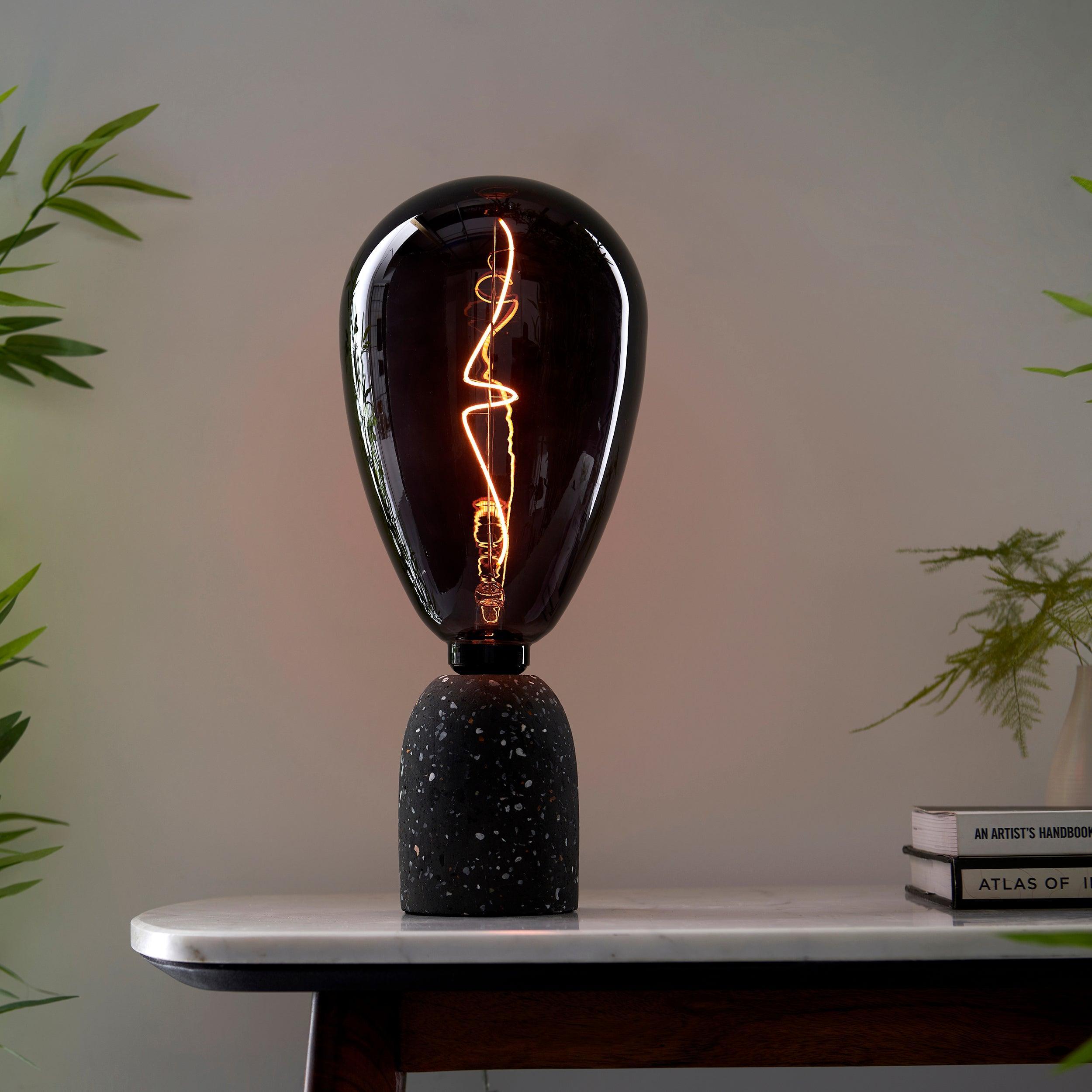 wisp e27 decorative led filament 4w led light bulb Close Up Lit Image