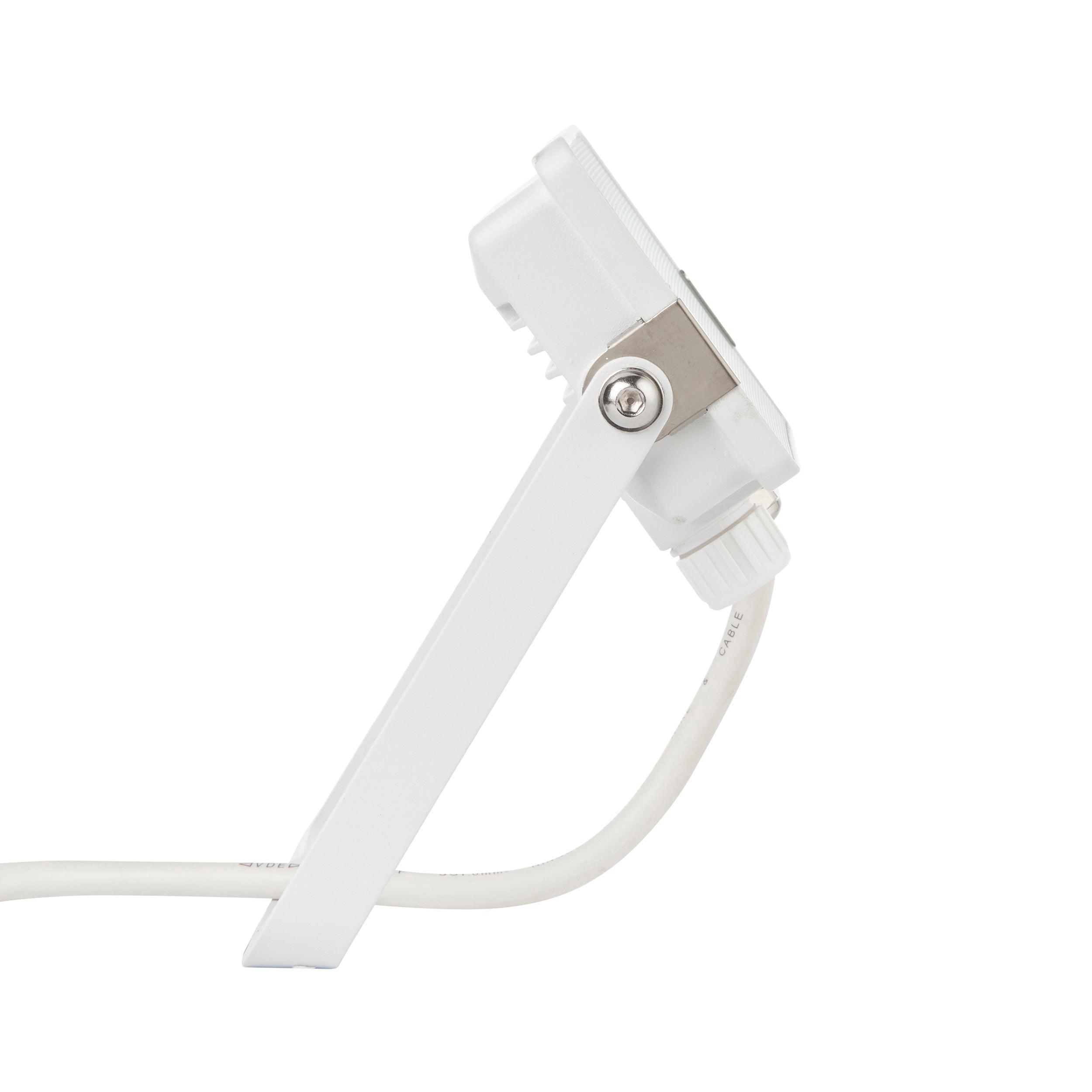 salde ip65 white led flood light 10w cool white by saxby lighting, close up image 51