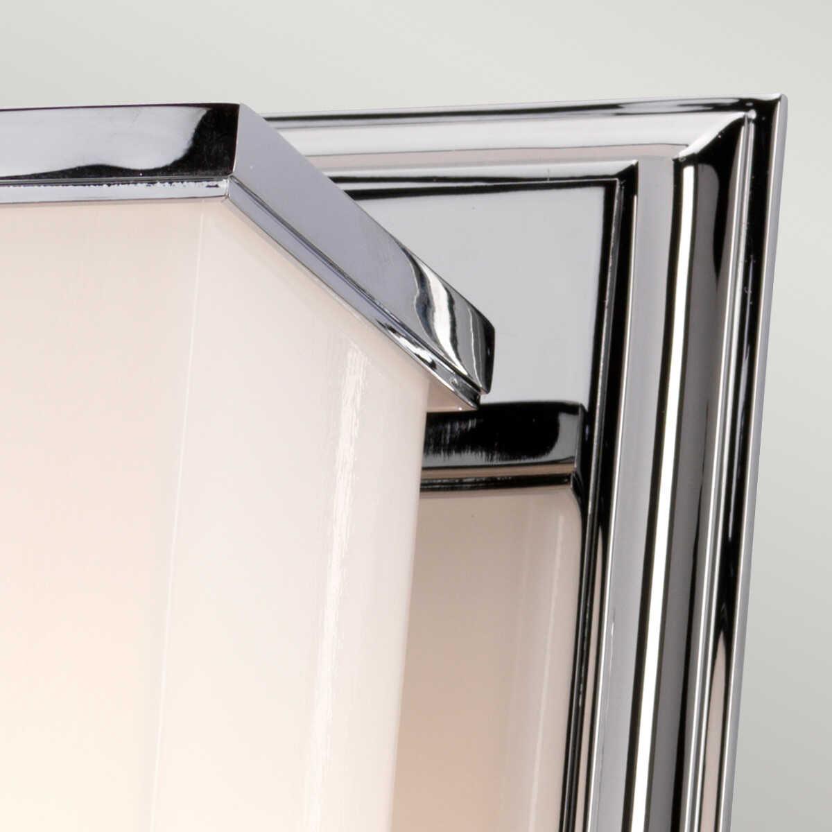 cambridge polished chrome finish bathroom wall light Close Up