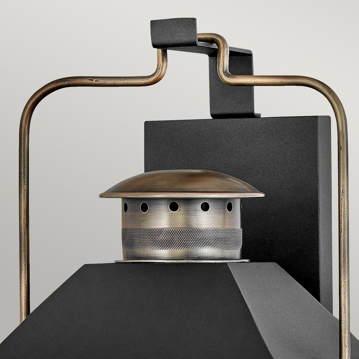 hinkley fitzgerald 3 light large outdoor wall lantern Living Room Close Up