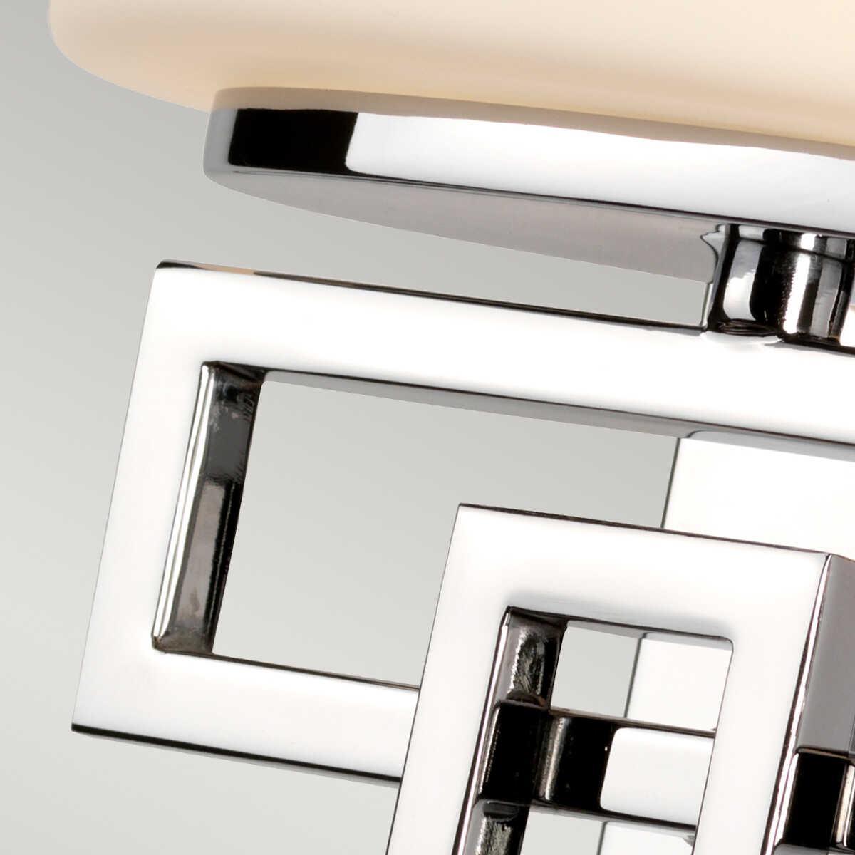 hinkley lanza polished chrome finish bathroom wall light Detailed Close Up