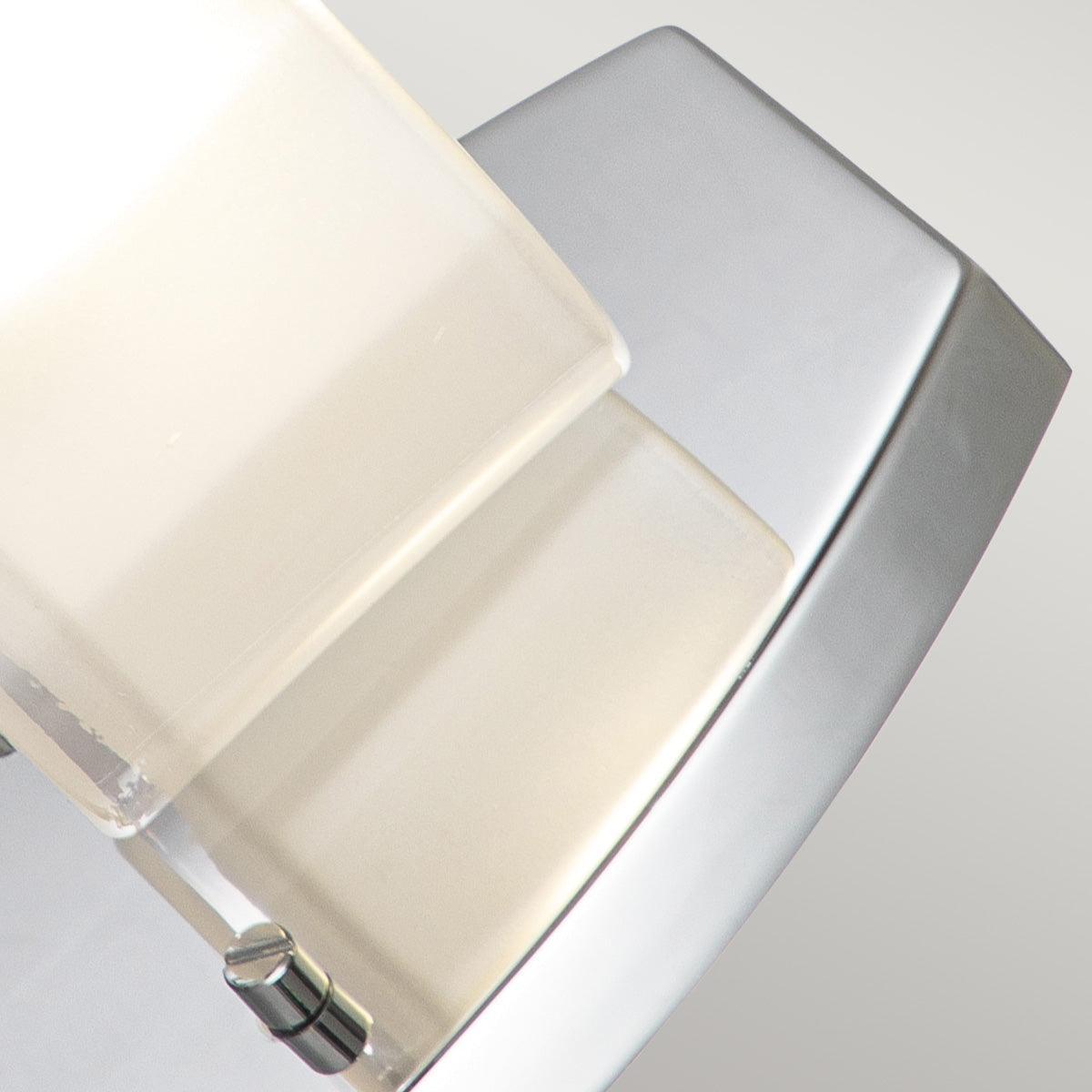 hinkley meridian 1 light chrome bathroom wall light Living Room Close Up