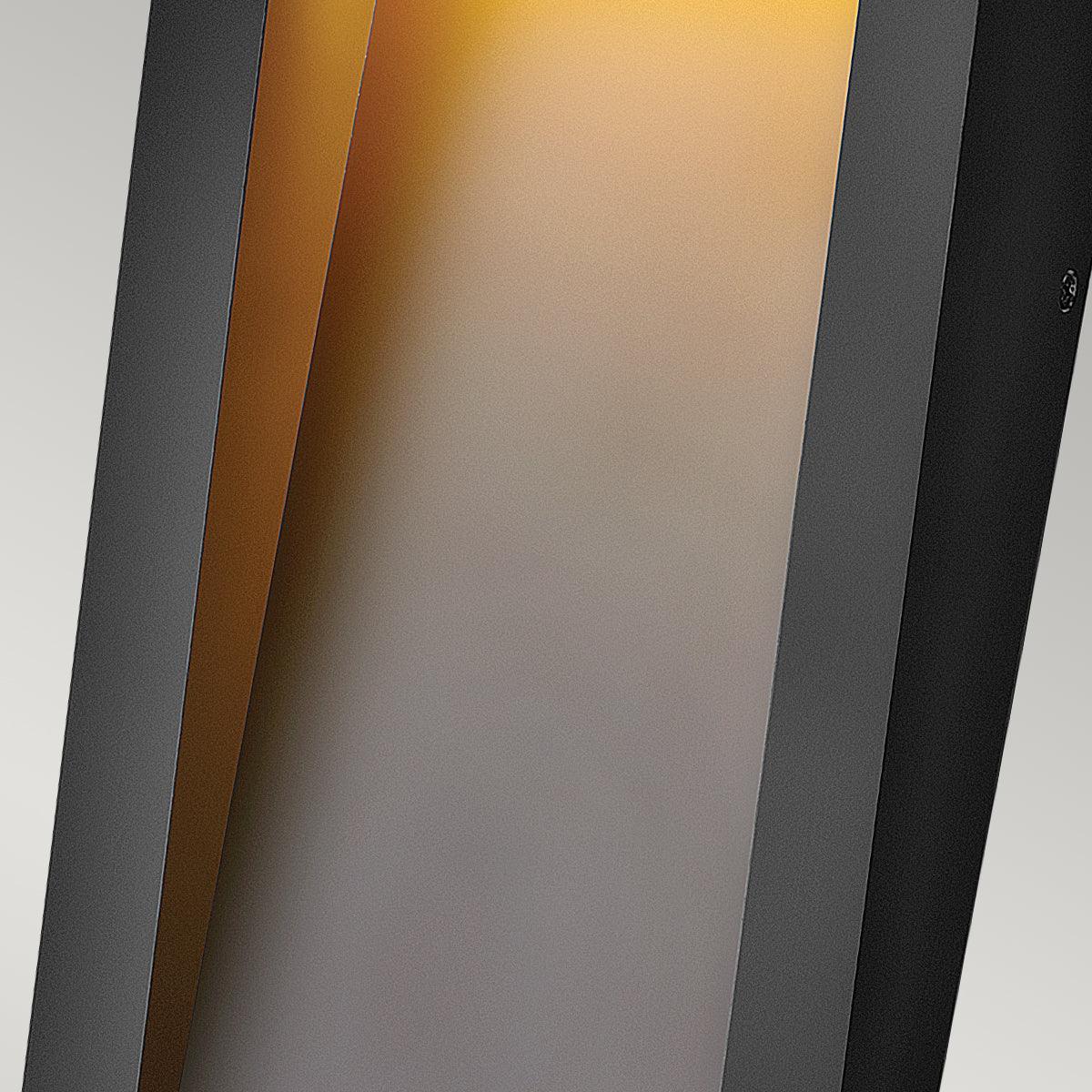 hinkley taper led medium outdoor wall lantern Close Up