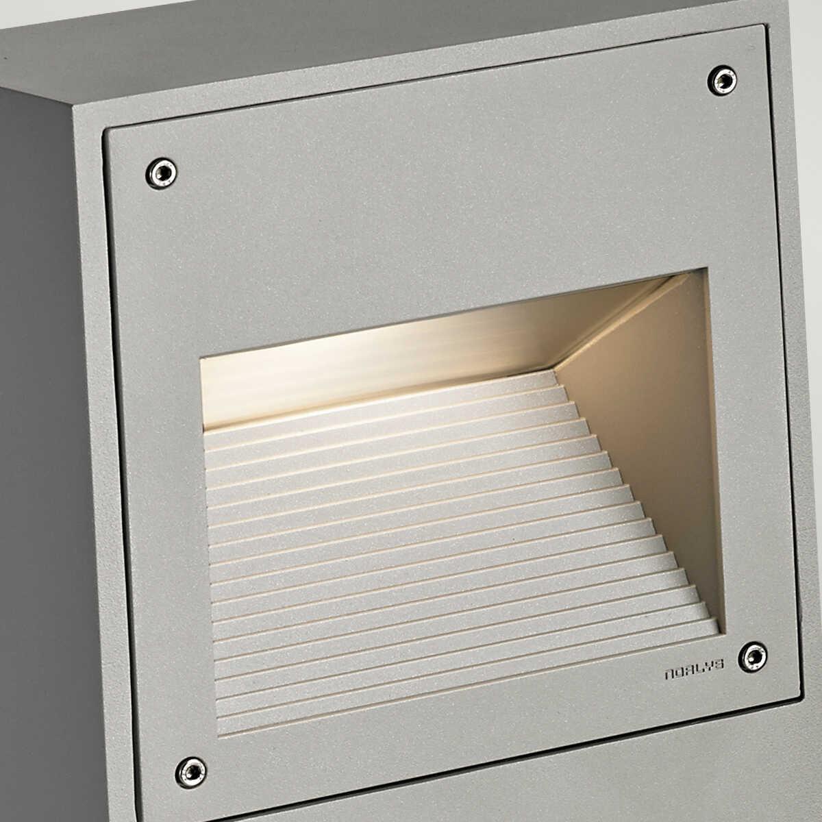 norlys namsos led tall aluminium outdoor bollard light Close Up