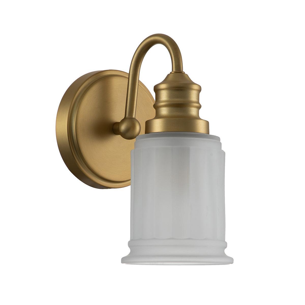 Quoizel Swell 1 Light Brass Bathroom Wall Light Living Room Close Up