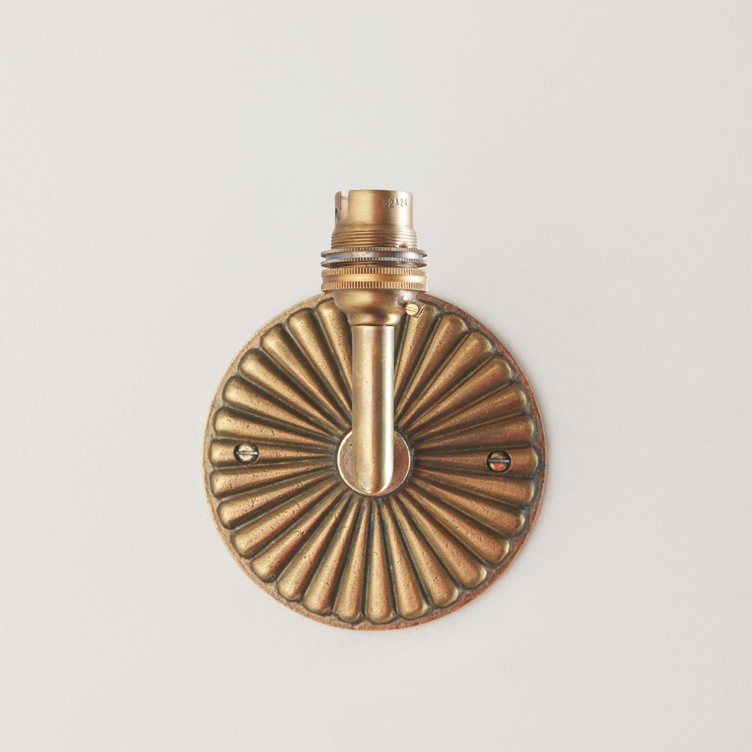 Dahlia Angle Brass Patina Wall Fitting