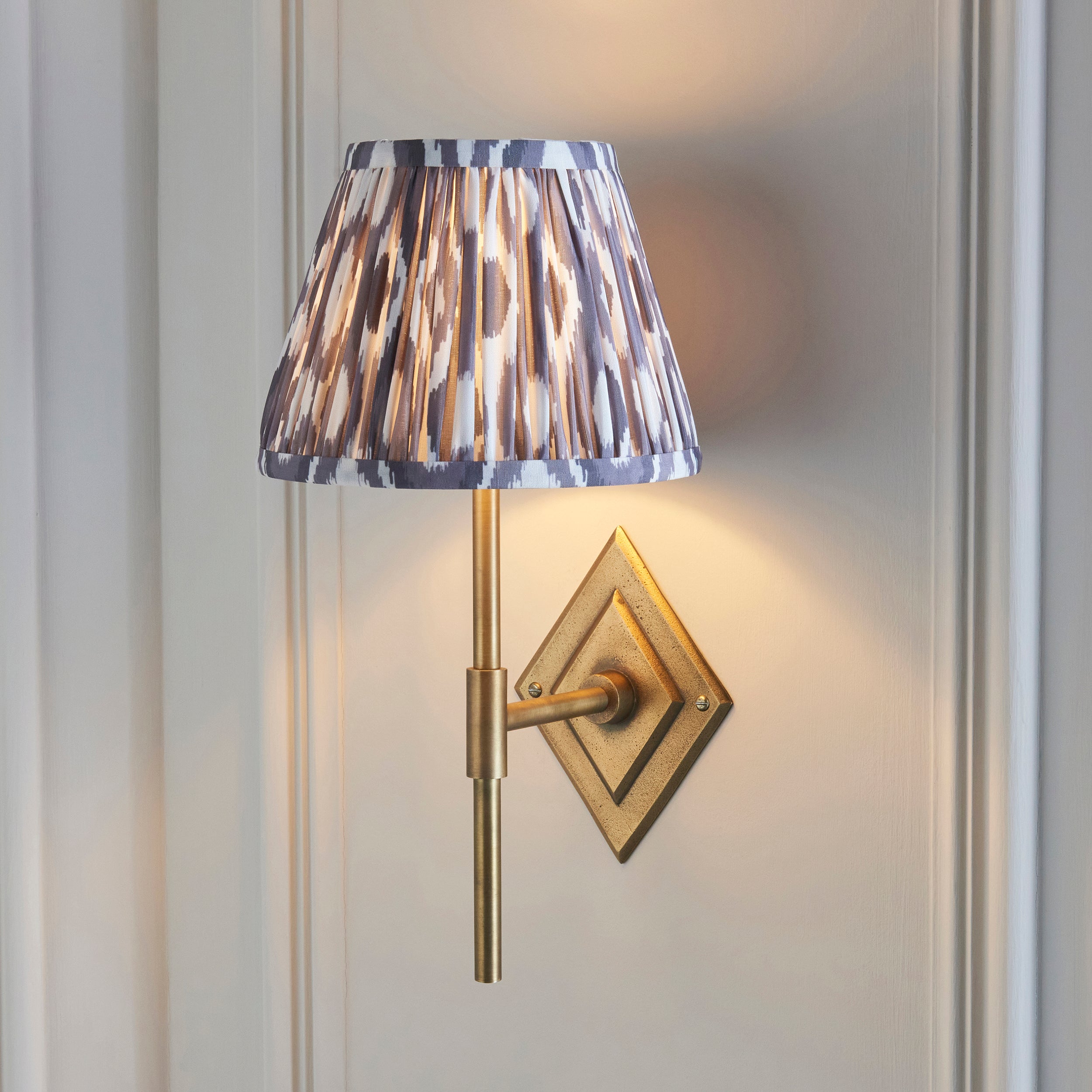 Diamond Brass Tall Wall Light & Grey Ikat 20cm Shade