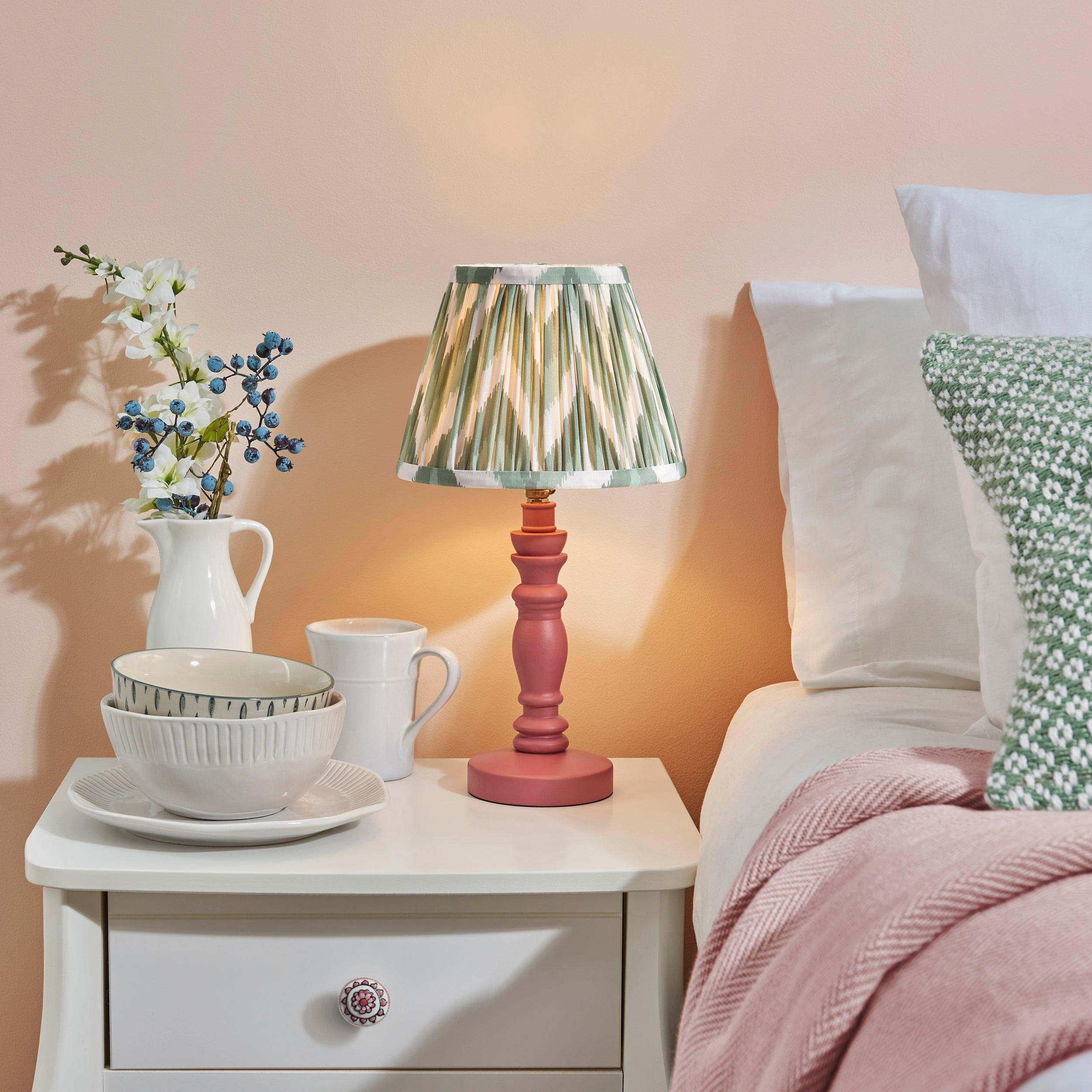 Bibury Pink Table Lamp & Zigzag 20cm Cotswold Green Shade