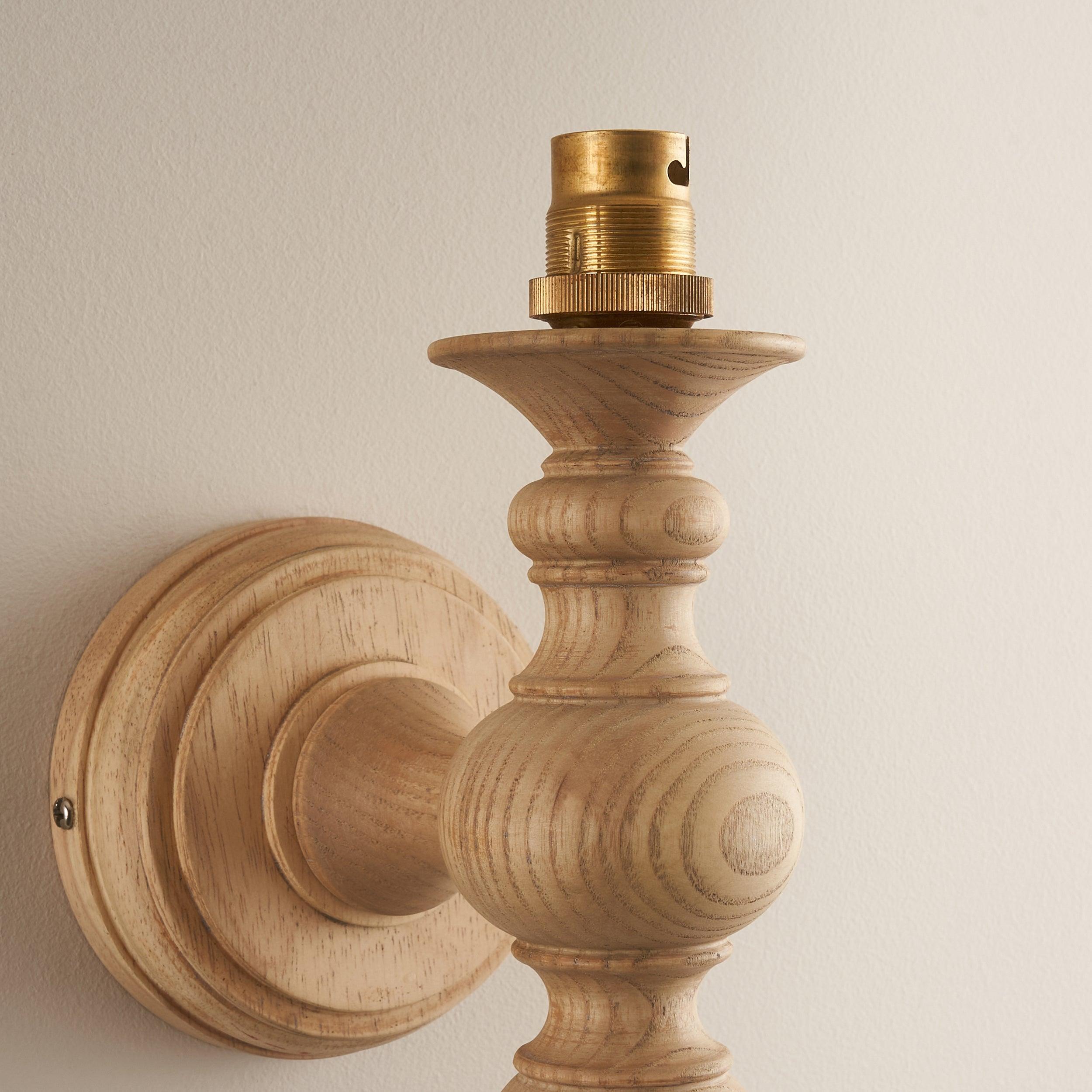 Bibury Wooden Wall Light & Ikat 16cm Pearl Grey Shade