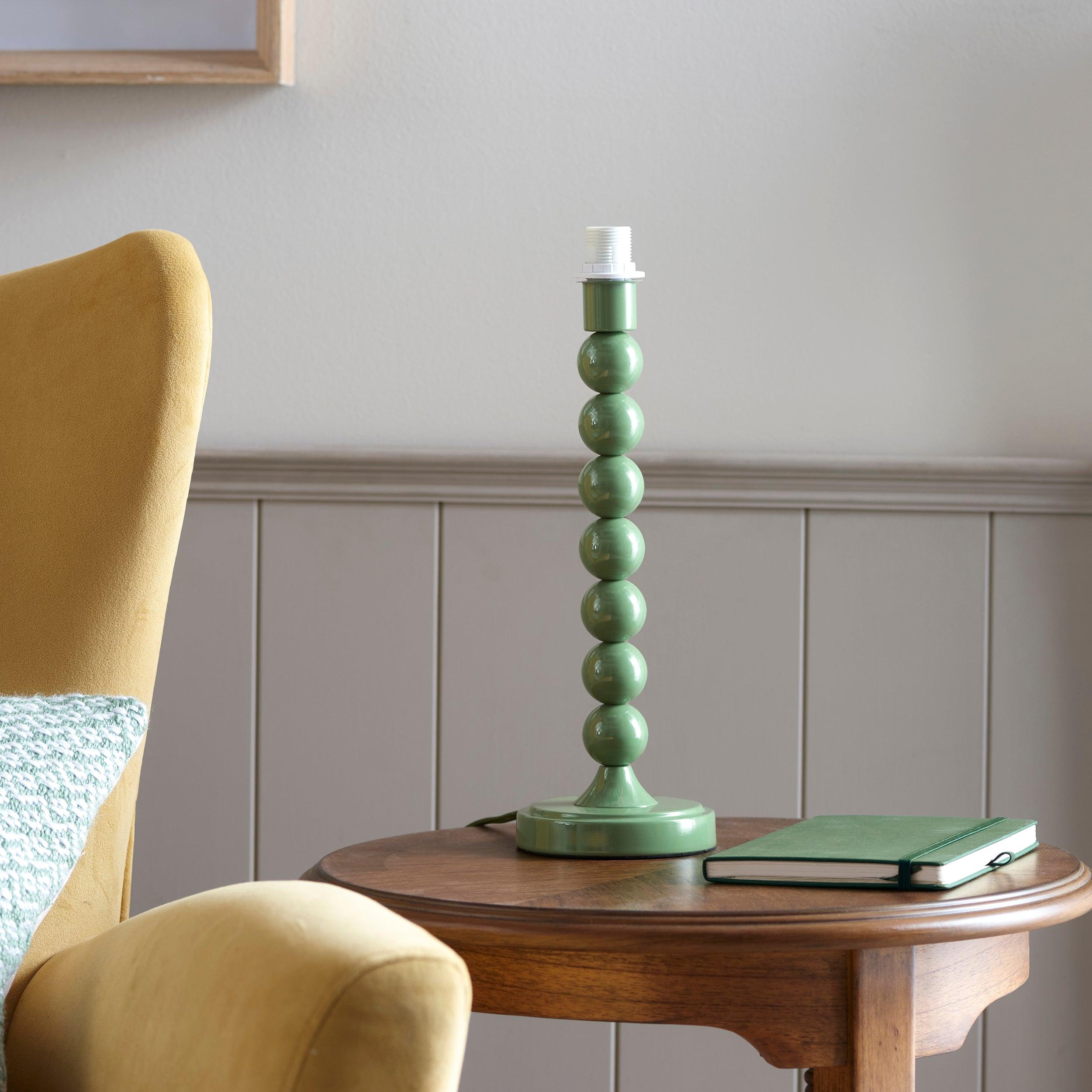 Higgledy Green Table Lamp & Ripple 25cm Pearl Grey Shade