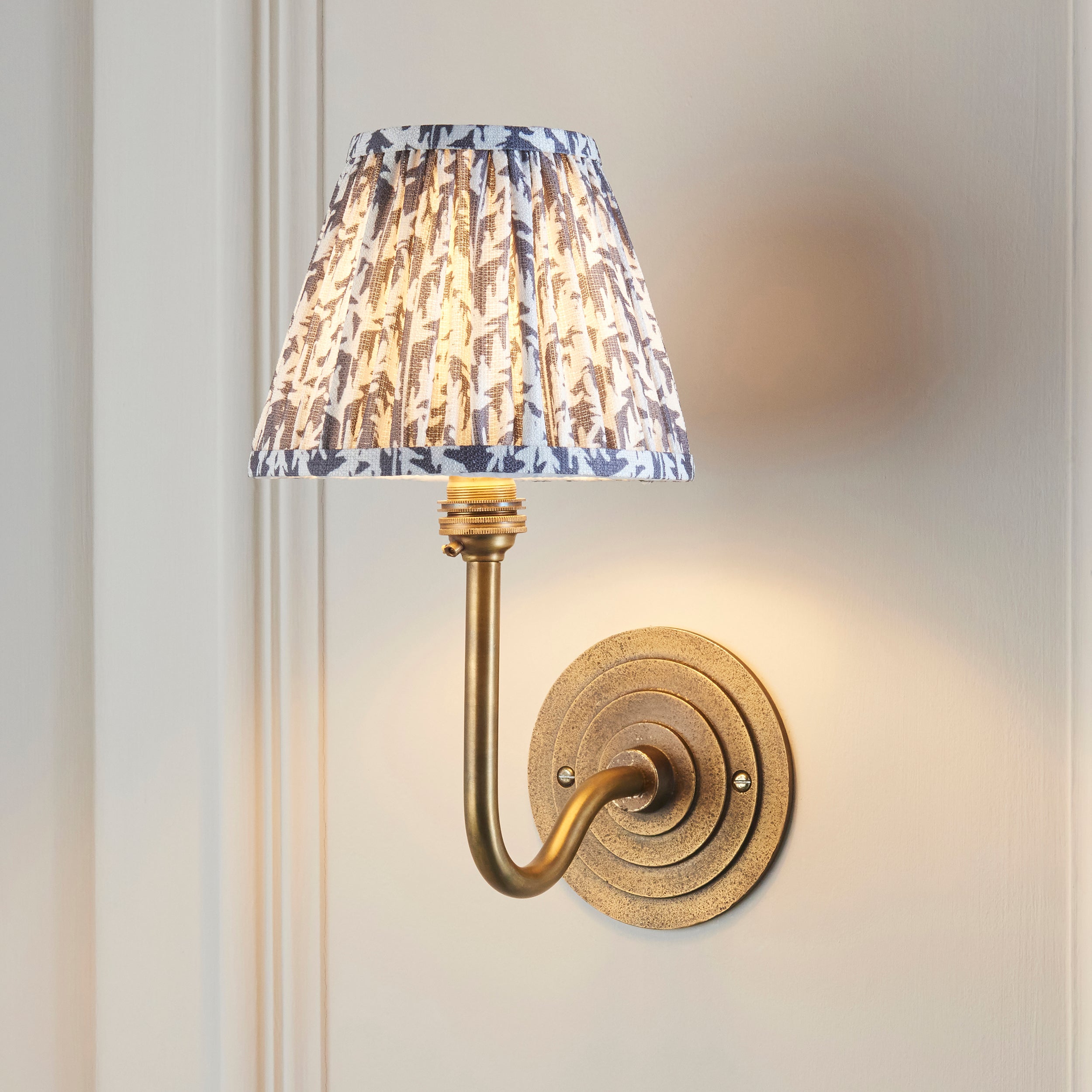 Halo Swan Brass Wall Light & Grey Leaf 16cm Shade