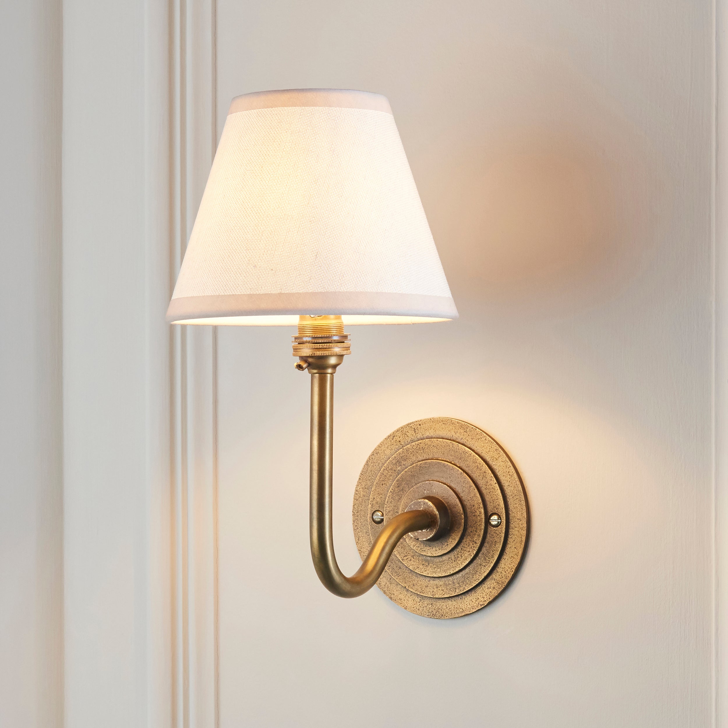 Halo Swan Brass Wall Light &White Ivy 16cm Shade
