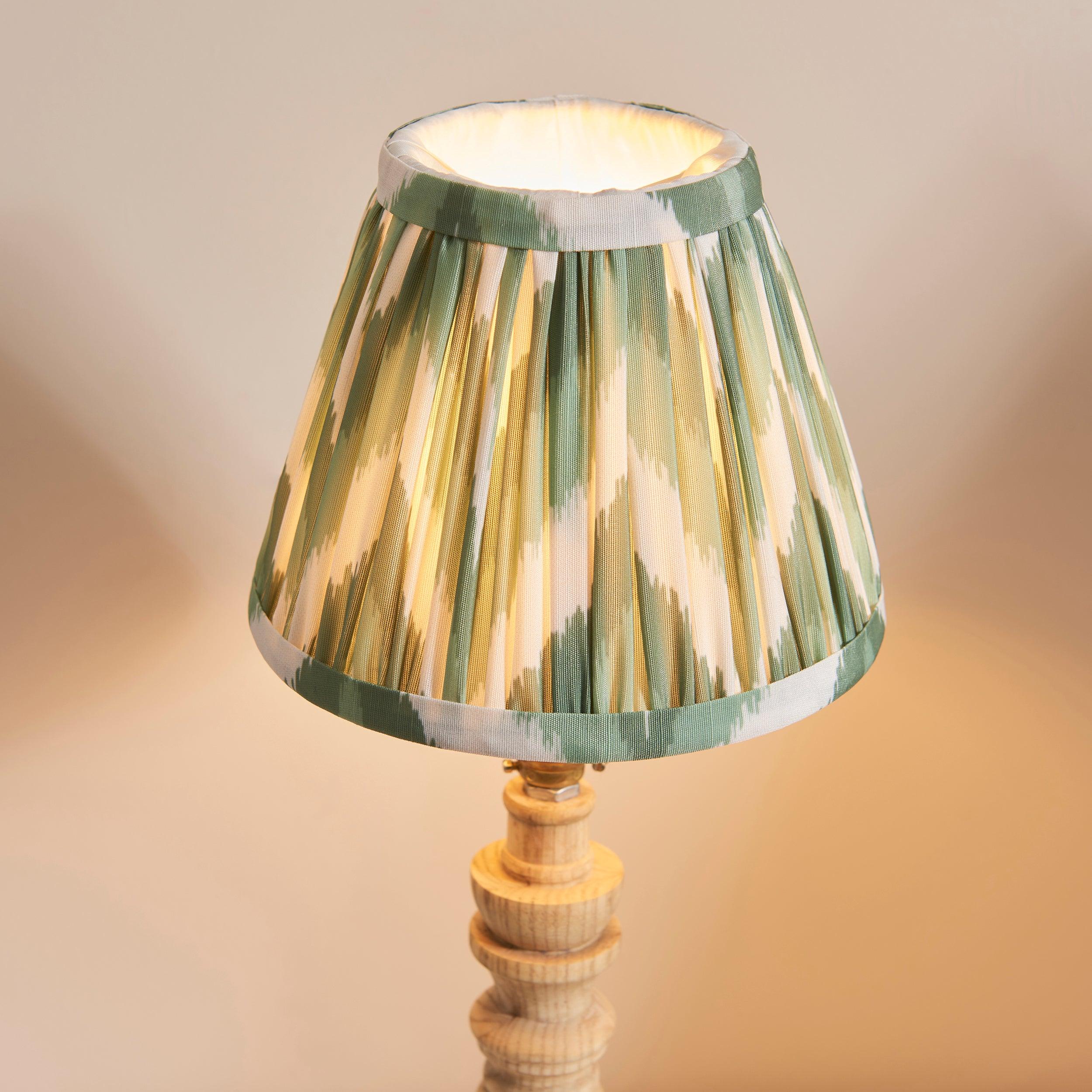 Bibury Wooden Table Lamp & Zigzag 16cm Cotswold Green Shade