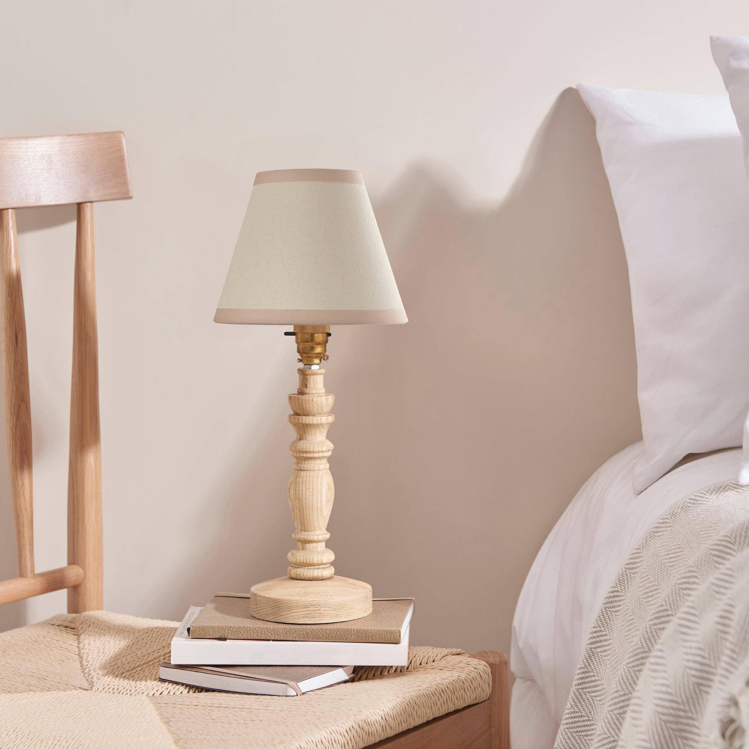 Bibury Wooden Table Lamp & Ivy 16cm Vintage White Shade