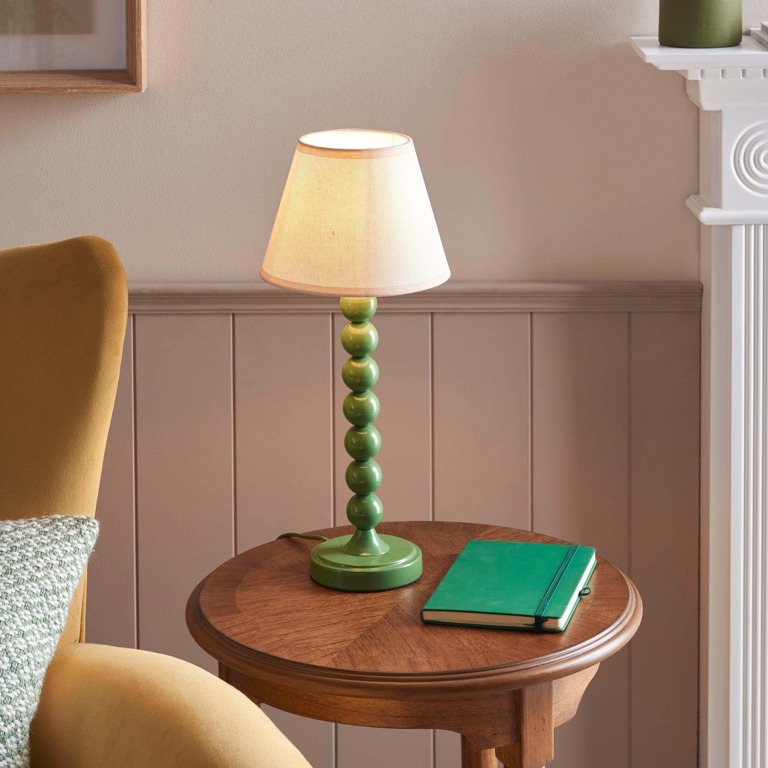 Higgledy Green Table Lamp & Ivy 20cm Vintage White Shade