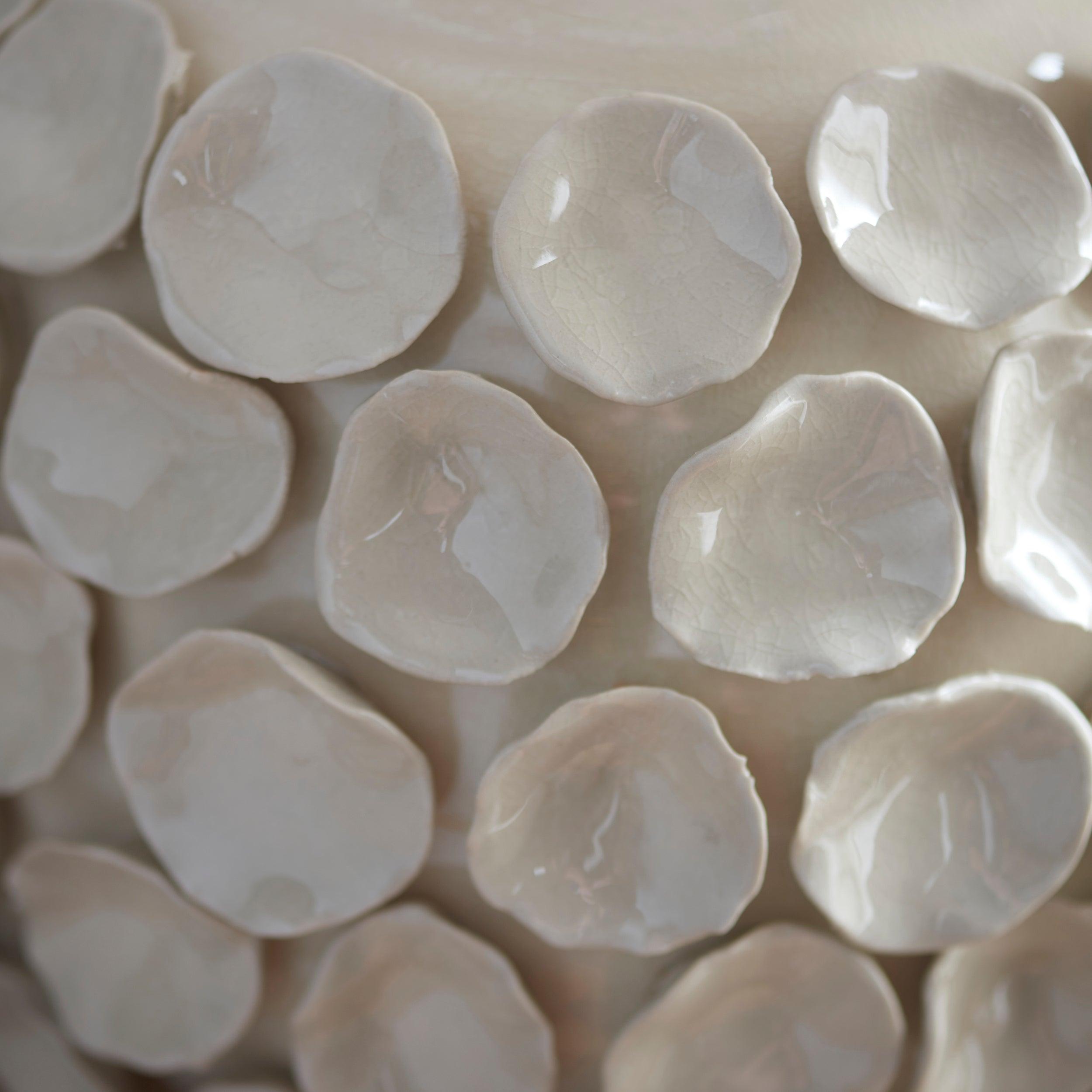 Borello Ivory Ceramic Table Lamp & Ivy 35cm Vintage White Shade