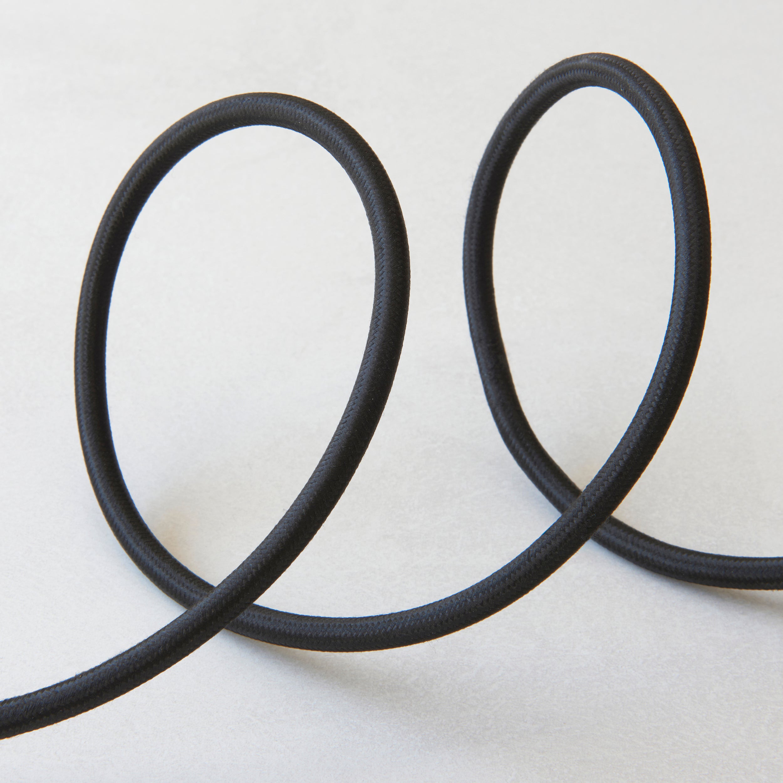 Eltham Brass & Black Braided Flex Cable Set