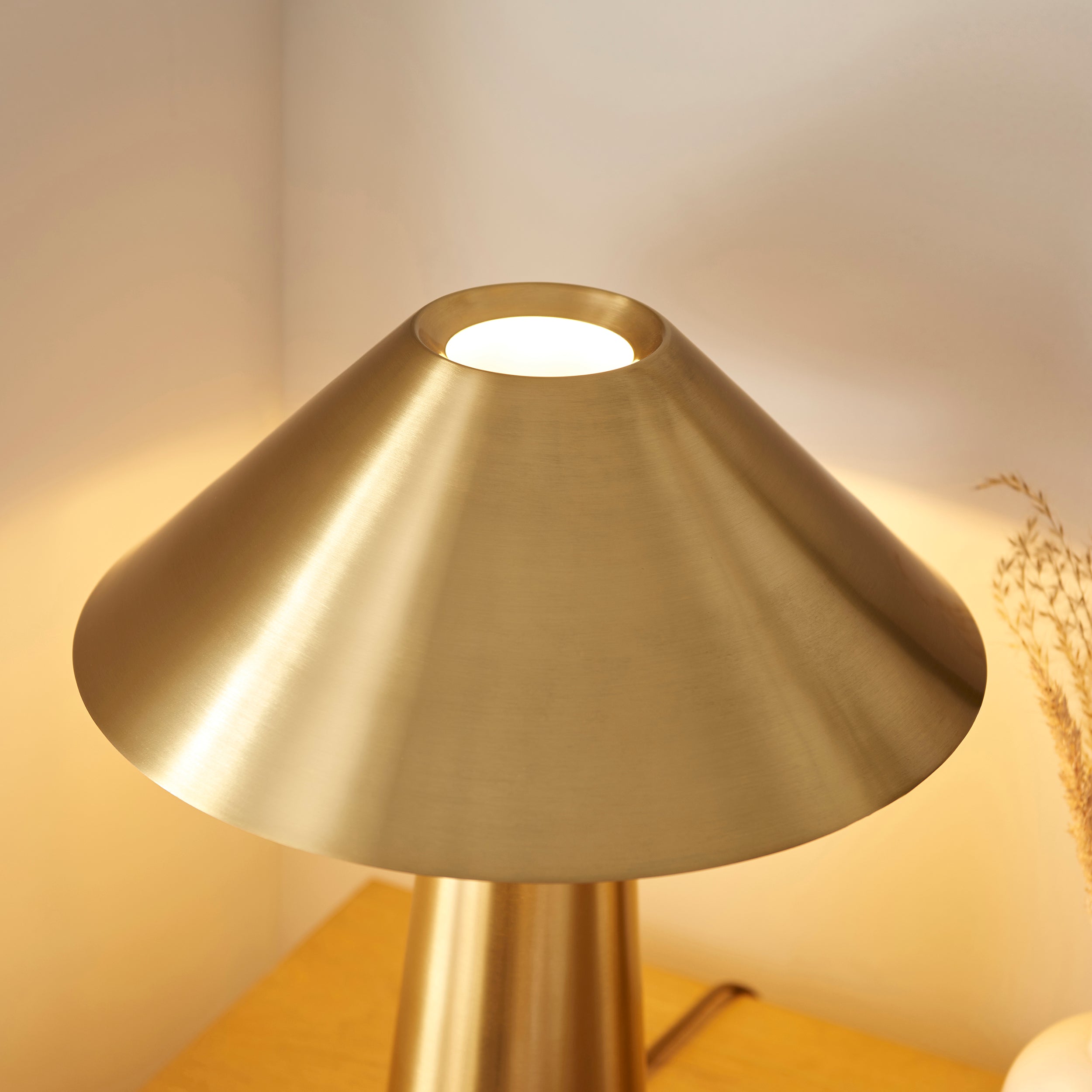 Isak Brass Metal Table Lamp