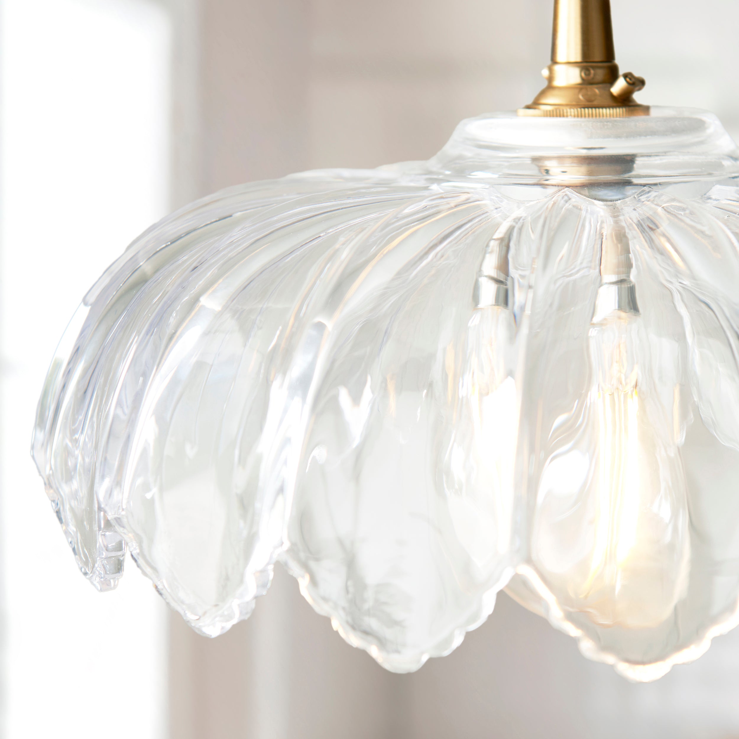 Camellia Easyfit Clear Glass Pendant (Shade Only)