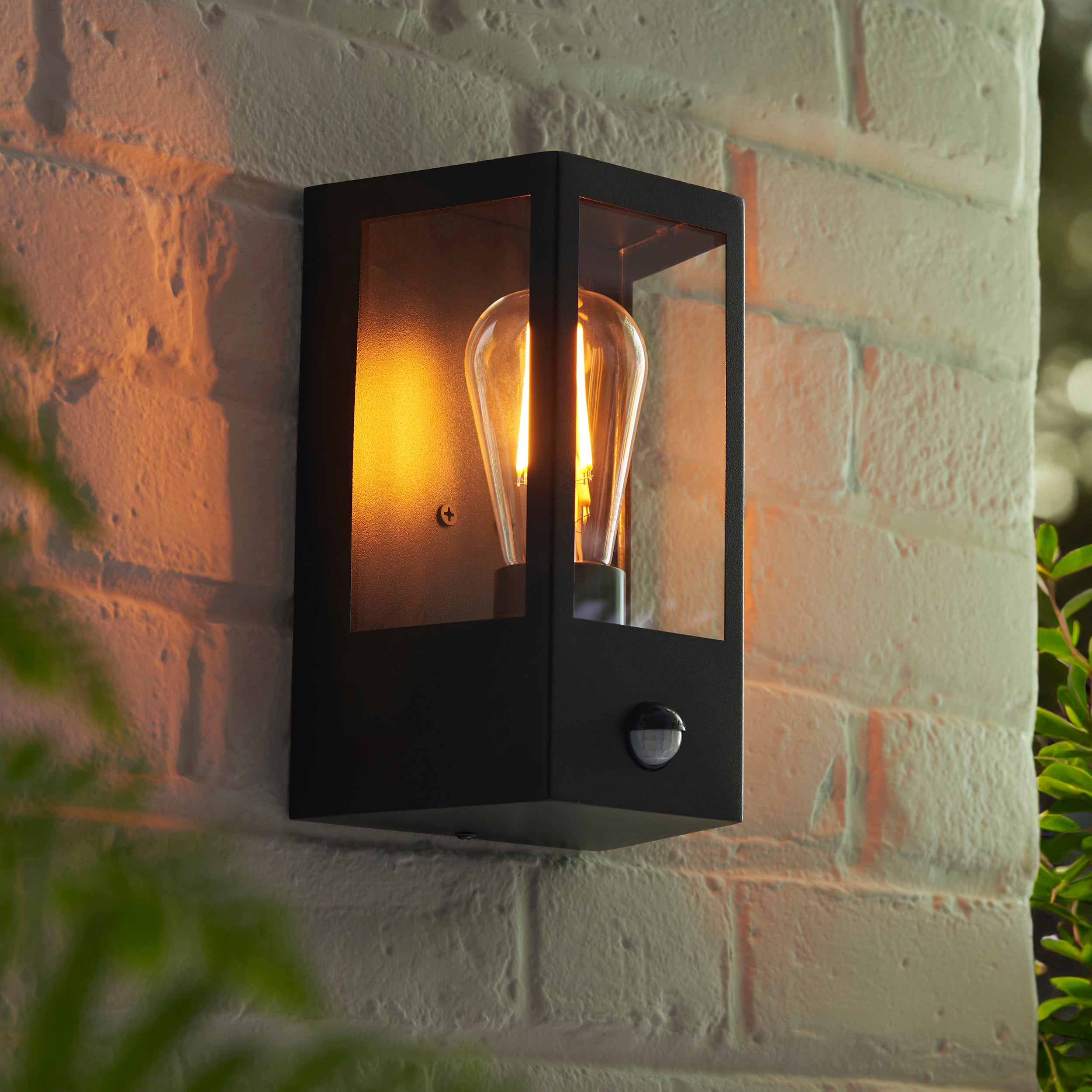 Huntington PIR Black Outdoor Wall Light