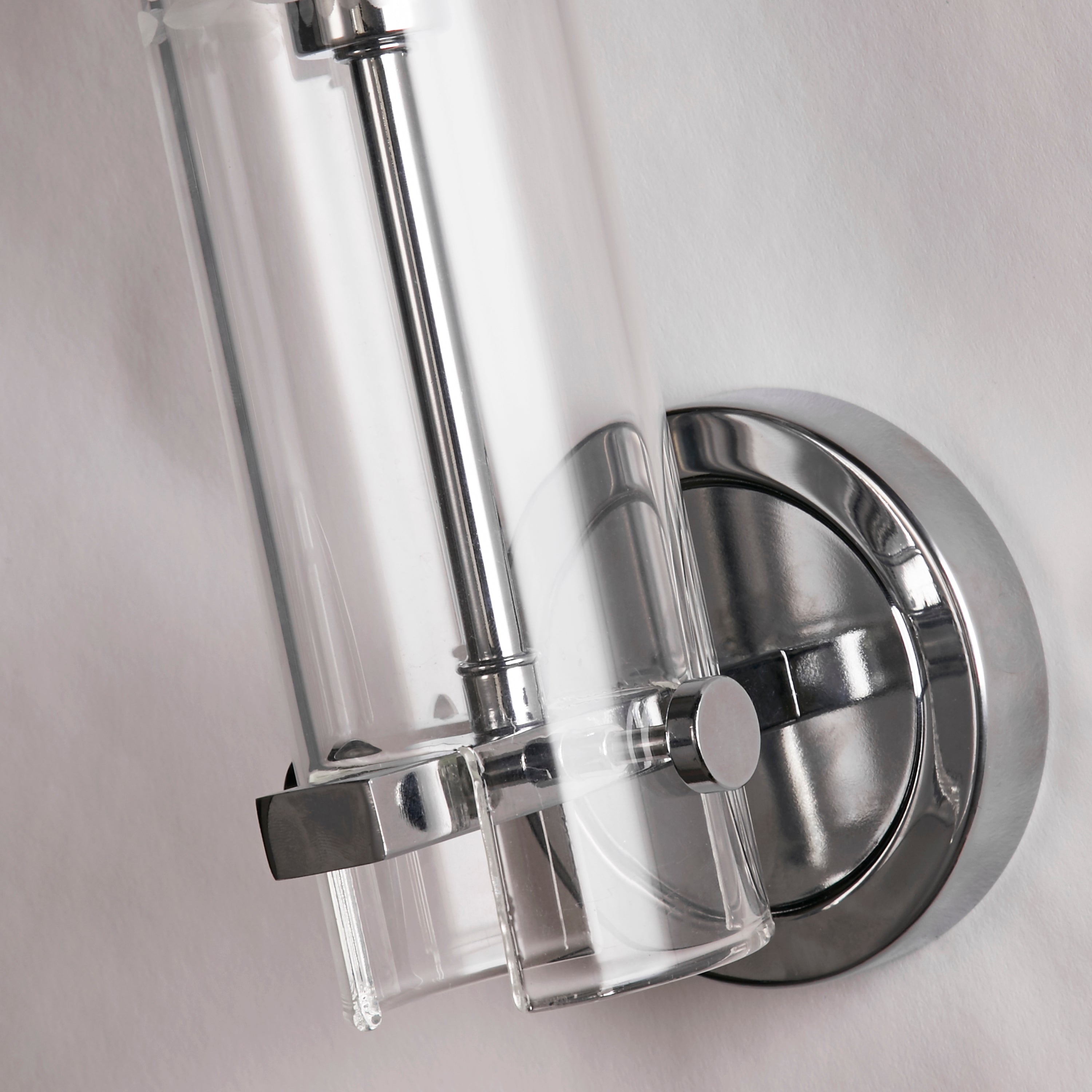 Searchlight Scope Chrome Bathroom Wall Light - Clear Etched Glass