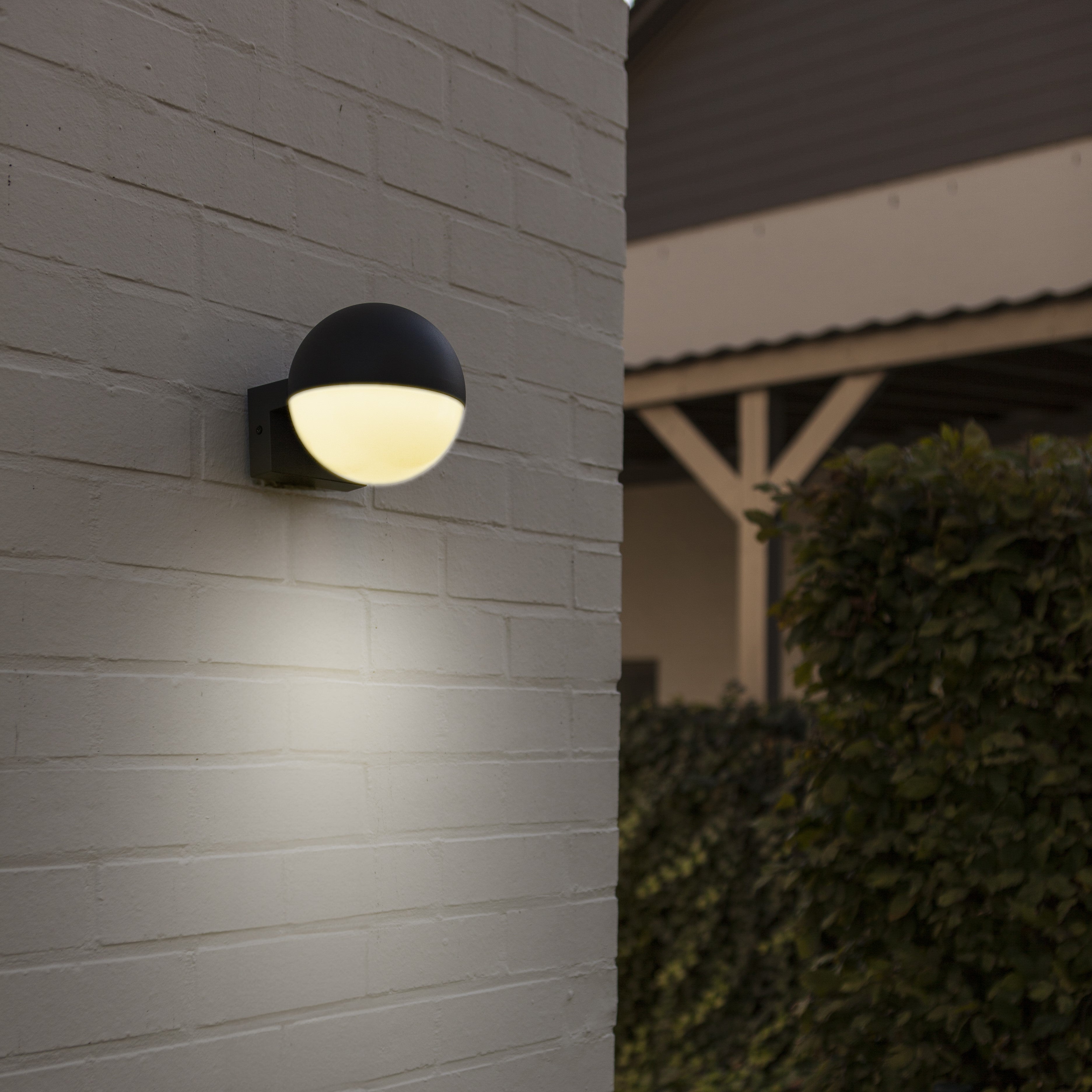 Lutec Looma E27 Down Light IP54 Adjustable Outdoor Wall Light