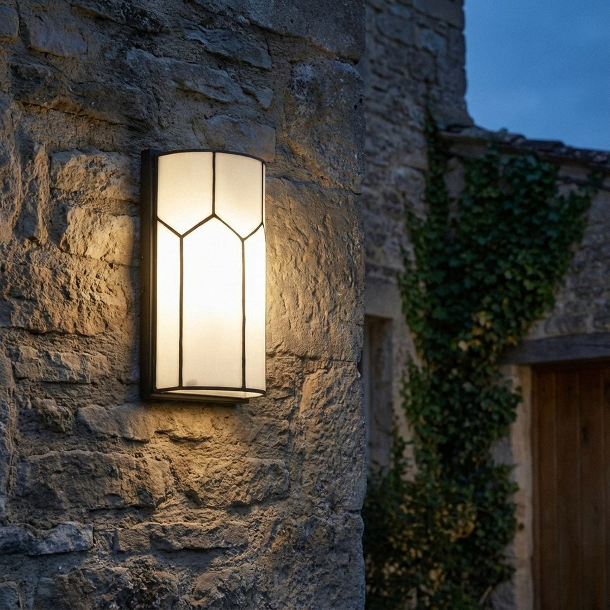 Gatsby Tiffany Outdoor Wall Light - IP44