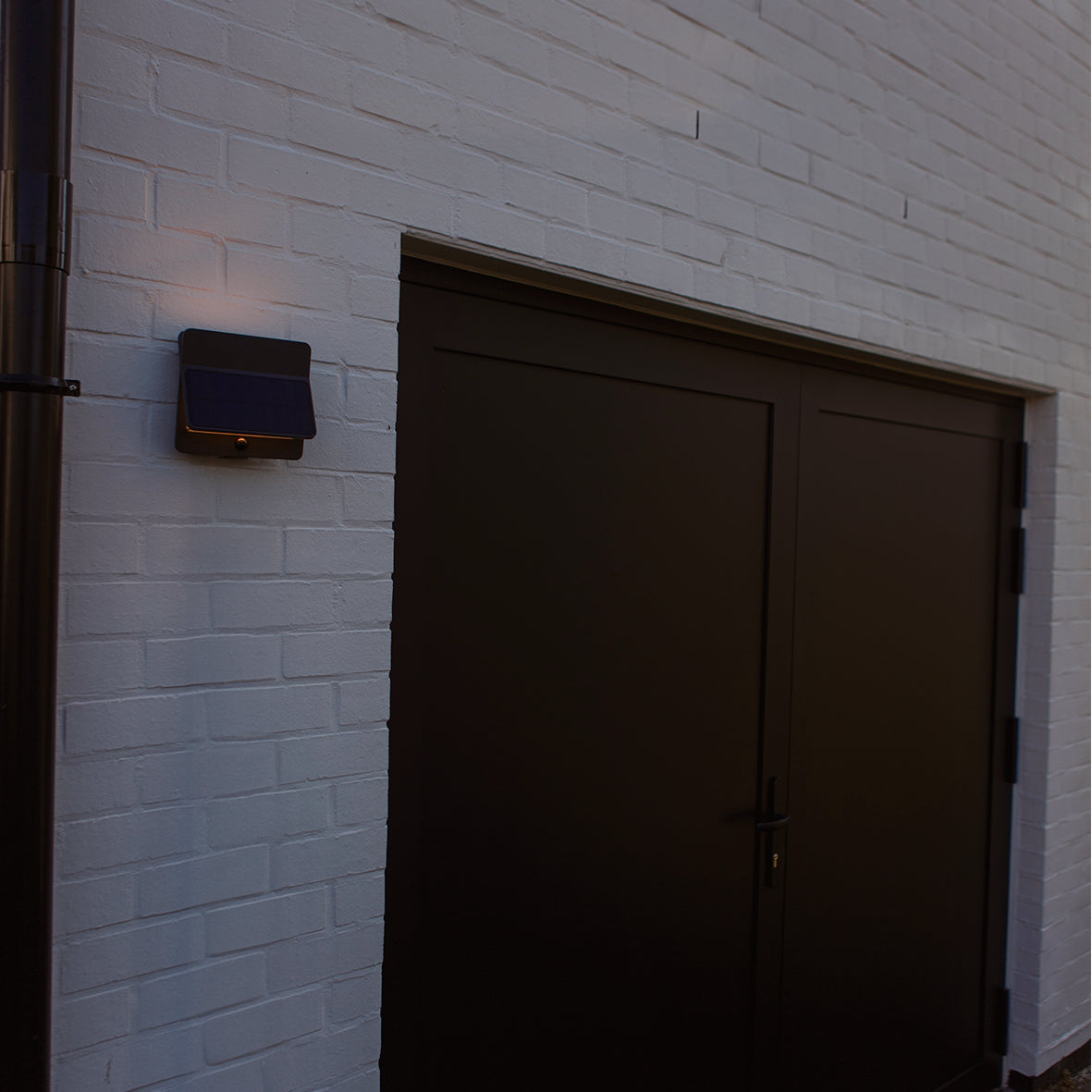 Lutec Aleta PIR Outdoor LED Solar Up & Down Wall Light - Dark Grey