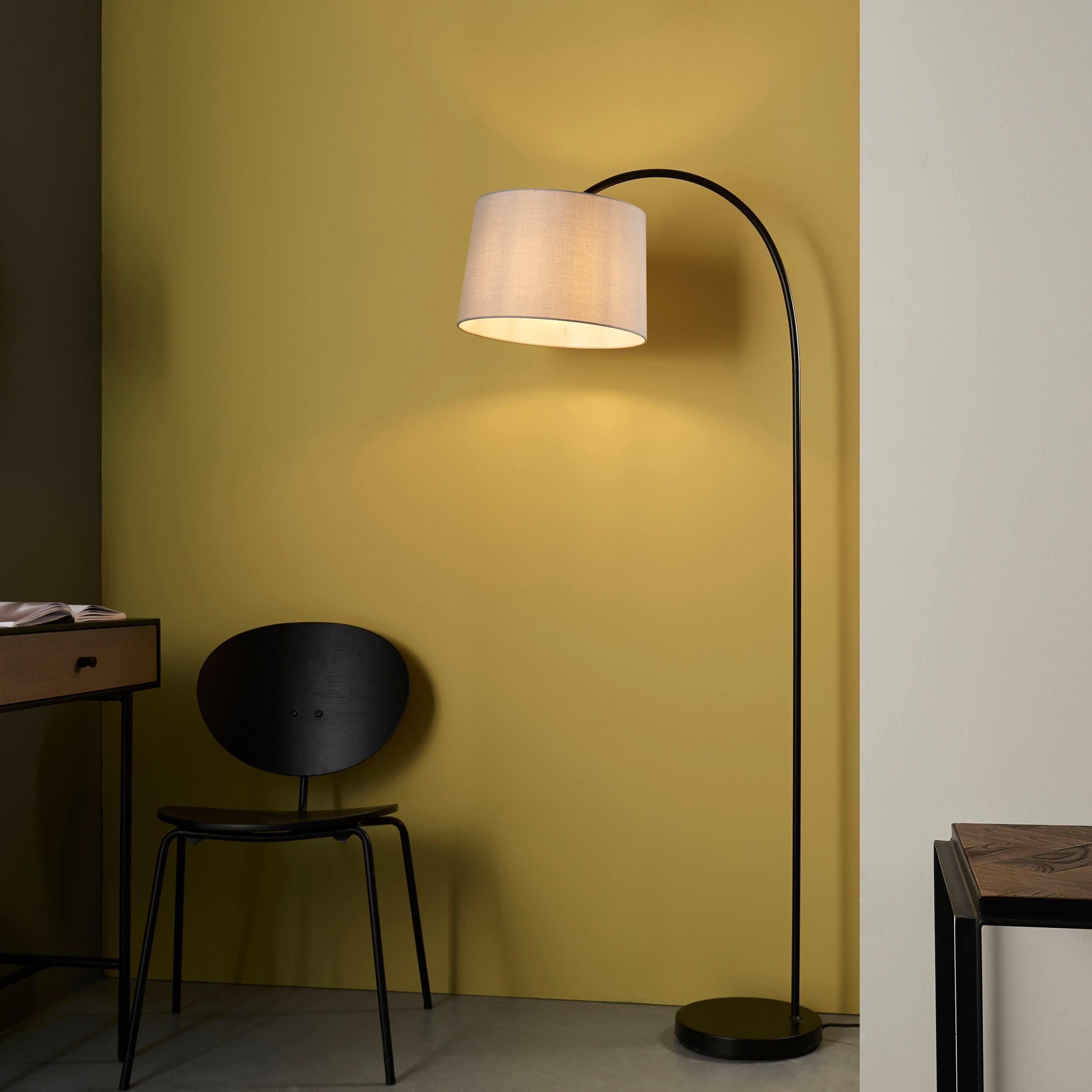 Carlson Black Modern Floor Lamp-OPEN-BOX-50-040626