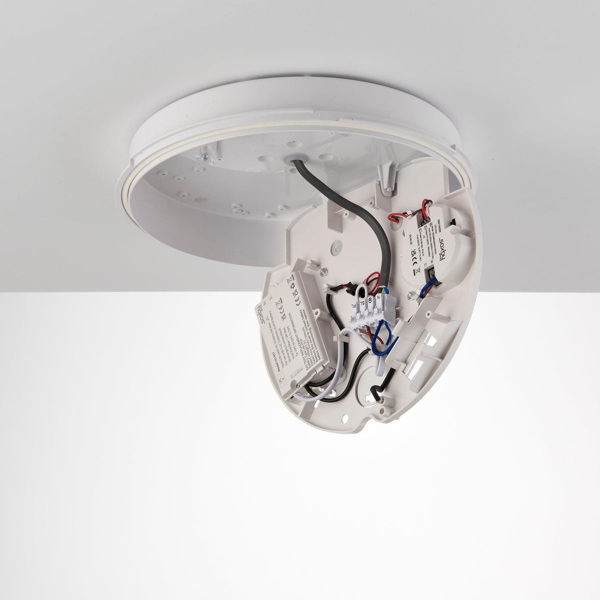 Saxby HeroPRO White LED Bulkhead Light with Emergency Backup IP65 18W-warehouse-180926