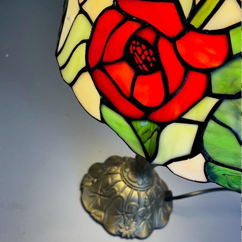 Poppy tiffany lamp close up 2