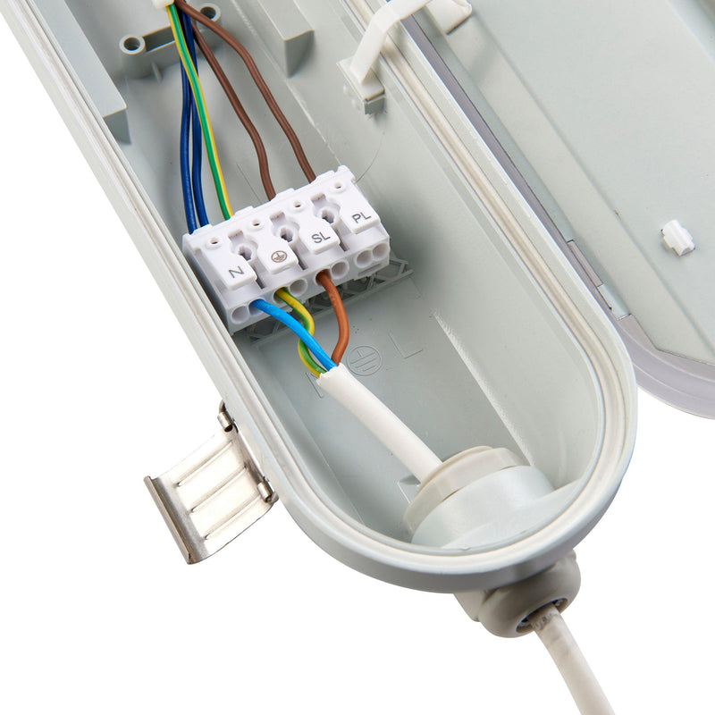 LED Anti-Corrosive LED DayLight White Batten Light 6500K 5FT EM EM IP65 24W