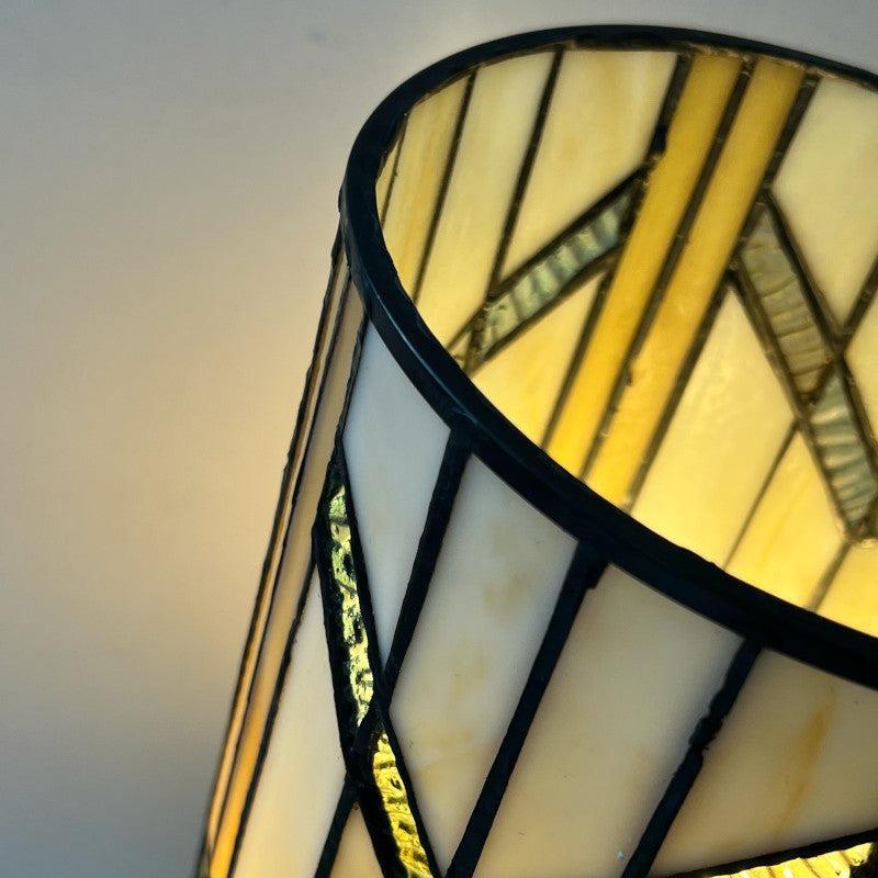 Prairie Round Tiffany Table Lamp close up
