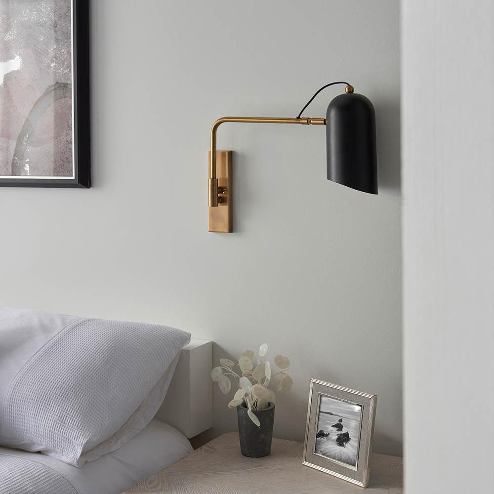 Navren Brass Wall Light 93145,Endon Lighting living room close up